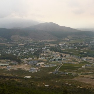 ตัวเมือง Franschhoek มองจากบนเขา