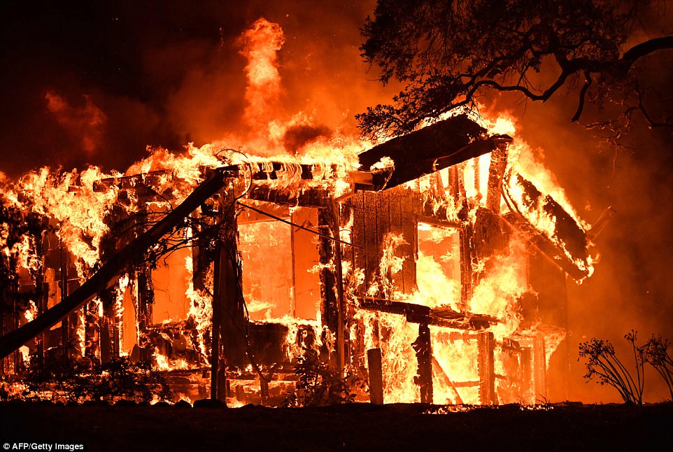 452AF29200000578-4962146-Photo_shows_a_home_destroyed_in_the_wildfires