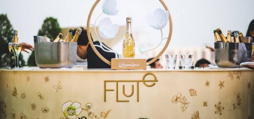 Flûte A Perrier-Jouët Bar